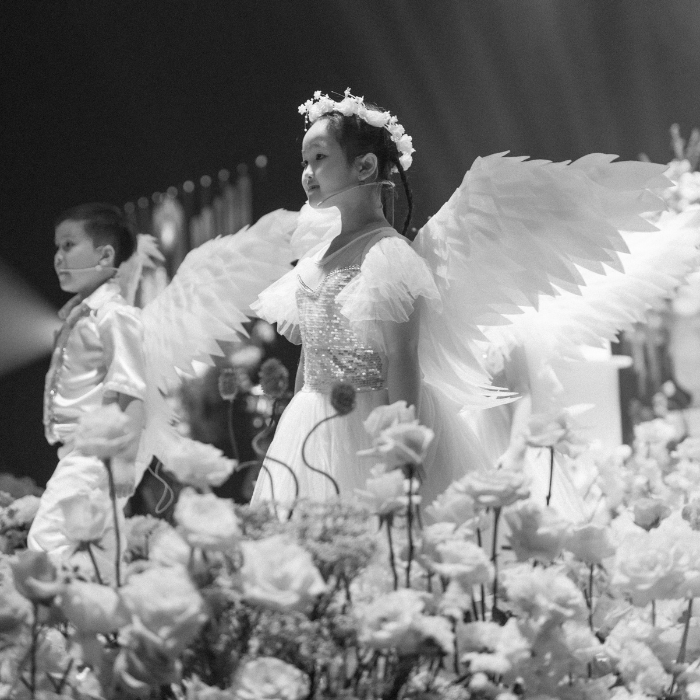 When Wedding Entertainment Becomes the Language of Love